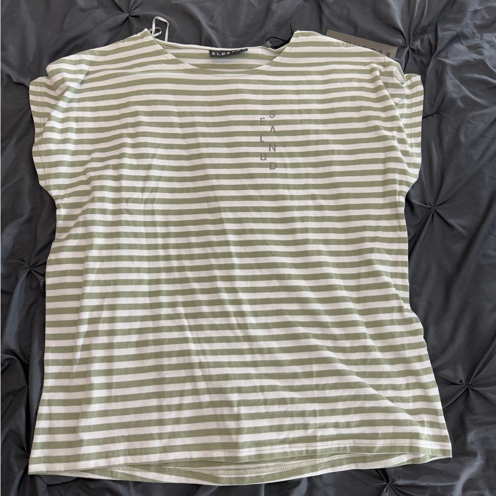 Women’s casual T-shirt